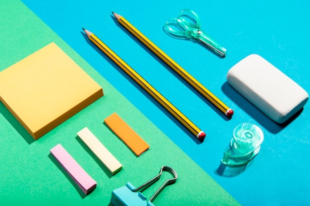 便簽高視圖 Knolling概念下的文具用品藝術(shù)化陳列